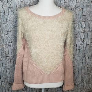 🏝5/$15 Vince Camuto Pink Cable Knit/Faux Fur (S)